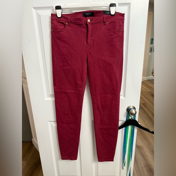 Liverpool Los Angeles Jeans 14/32 The Hugger Skinny Denim Pants Wine Red NWT - Picture 1 of 6